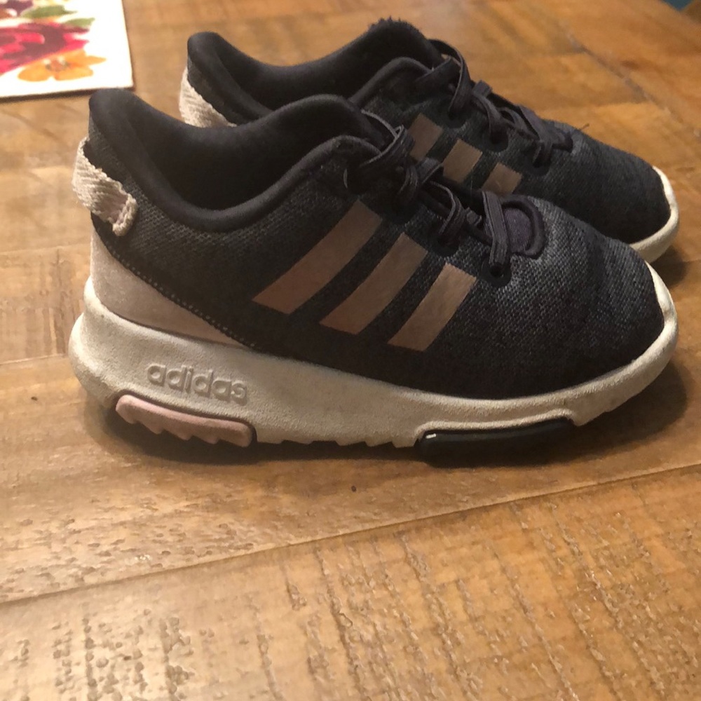 Toddler adidas girls tennis shoes